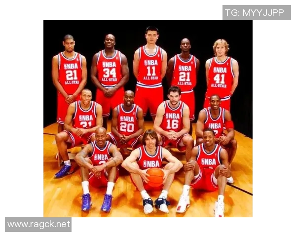 姚明与巴蒂的传奇对决:跨越篮球与足球的巅峰时刻 姚明与巴蒂的传奇对决:跨越篮球与足球的巅峰时刻