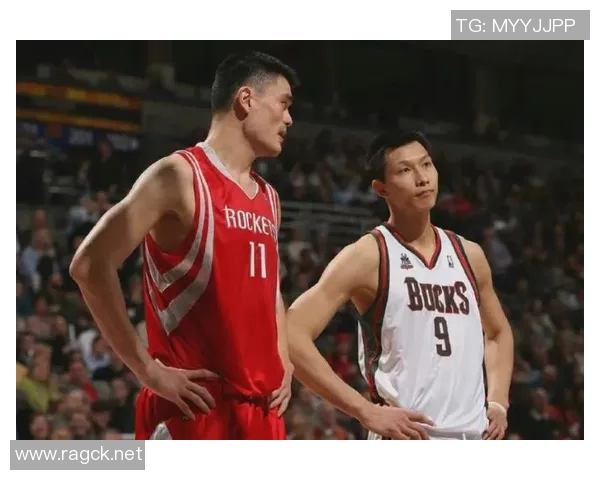 姚明与巴特利的篮球传奇对决与友谊的深厚情谊探讨 姚明与巴特利的篮球传奇对决与友谊的深厚情谊探讨