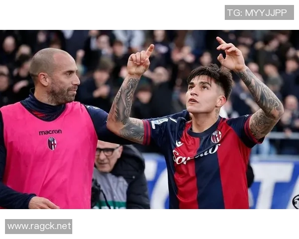 传奇足球明星的名字背后隐藏的故事与荣耀之路