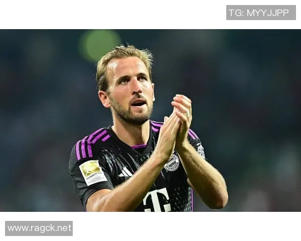 怀念已逝足球传奇明星的辉煌岁月与不朽足迹 怀念已逝足球传奇明星的辉煌岁月与不朽足迹