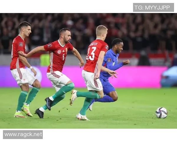 匈牙利足球明星的传奇人生与辉煌成就探秘 匈牙利足球明星的传奇人生与辉煌成就探秘