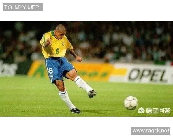 全球足球巨星排行榜揭晓前五名明星球员的传奇与成就